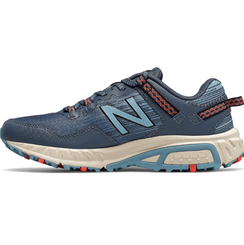 New Balance Women's 8.5 trail running shoe 410v6